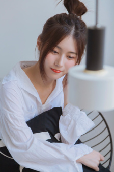 沈娜娜在线